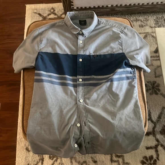 Rvca short sleeve button down - Picture 1 of 3